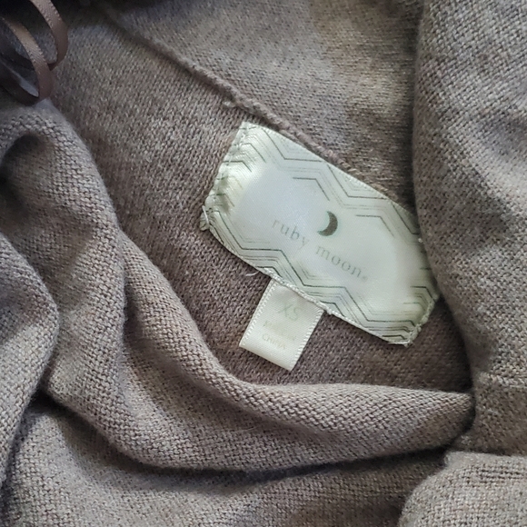 Ruby moon xsm tan turtle neck slimming sweater - Picture 2 of 5